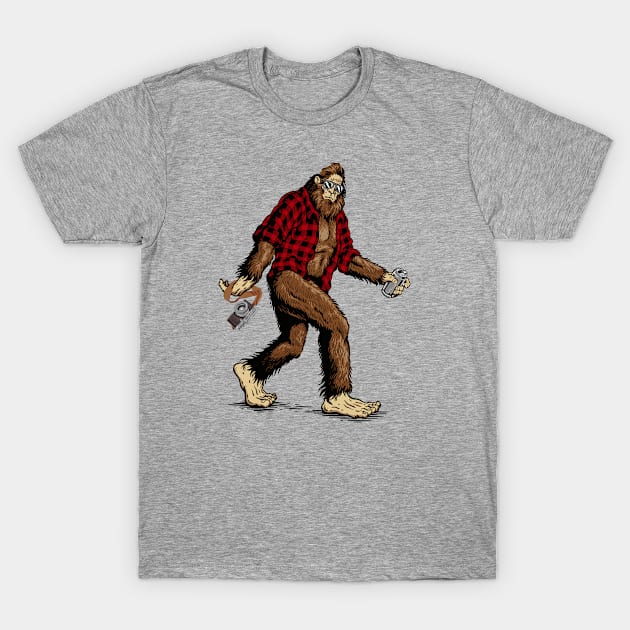 SQUATCH WATCH T-Shirt by OldSkoolDesign